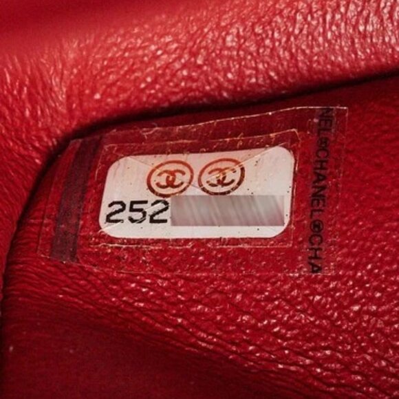 Chanel Rosewood Chevron Quilted Lambskin Leather Classic Medium Double Flap Bag - Picture 9 of 10